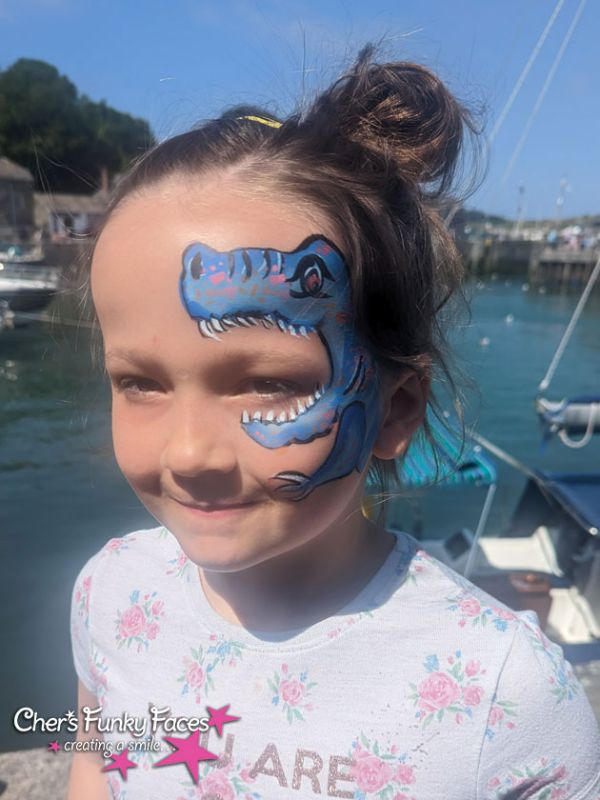 Cher Funky Punky Hair Braids and Face Paints Padstow Harbour May Half Term 2023 (9).jpg